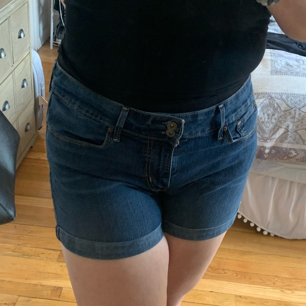 Mini jean shorts